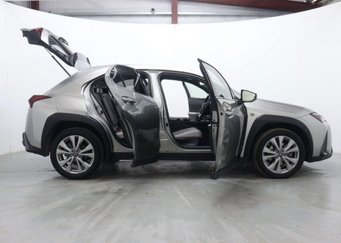 Lexus Ux 2.0 UX 250H F Sport Design 4x2 CVT 5dr 54