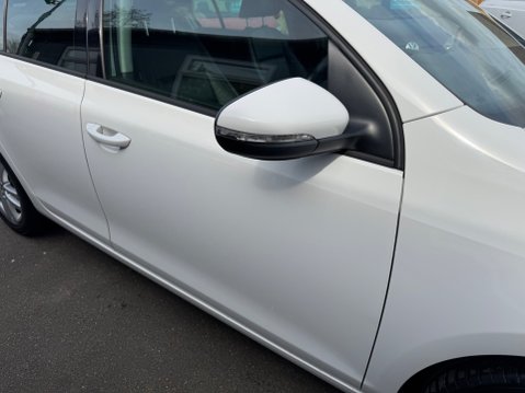 Volkswagen Golf GT TDI BLUEMOTION TECHNOLOGY 11