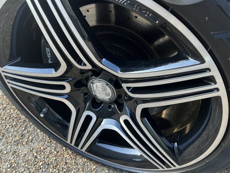 Mercedes-Benz SL Series SL63 AMG 48