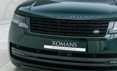 Land Rover Range Rover D350 Autobiography LWB 7 Seater 21