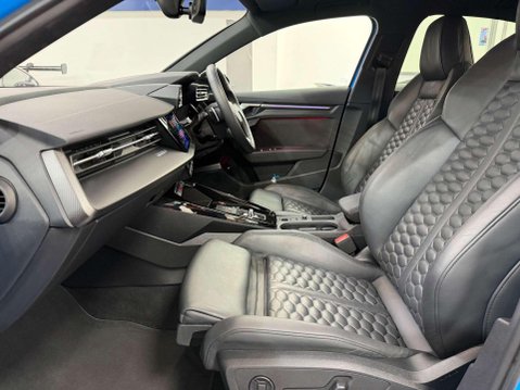Audi RS3 2.5 TFSI Vorsprung Saloon 4dr Petrol S Tronic quattro Euro 6 (s/s) (400 ps) 38