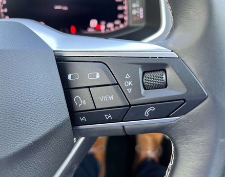 SEAT Arona 1.0 Arona Xperience Luxury EcoTSI Semi-Auto 5dr 59