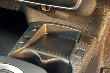 Nissan LEAF 24kWh Visia Hatchback 5dr Electric Auto (107 bhp) 45