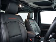 Jeep Wrangler 2.0 Wrangler Rubicon Auto 4WD 2dr 17