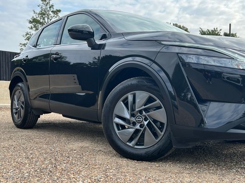 Nissan Qashqai DIG-T ACENTA PREMIUM MHEV 14