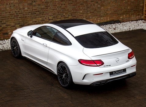 Mercedes-Benz C Class C63 Coupe 9