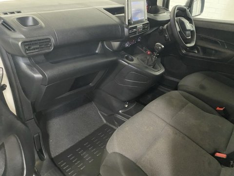 Peugeot Partner BLUEHDI PROFESSIONAL PREMIUM PLUS L1 12