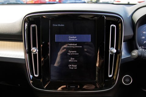 Volvo XC40 D3 INSCRIPTION 28