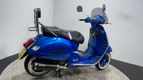 Piaggio Vespa GTS 300 SUPER 2016 ONLY 6K MOT VERY CLEAN POLINI PIPE SERVICED 6