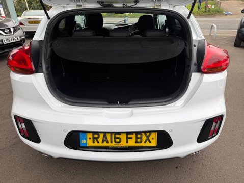 Kia Pro Ceed 1.6 CRDi GT-Line Euro 6 (s/s) 3dr 33