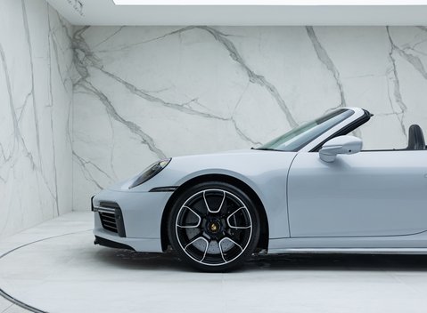 Porsche 911 Turbo S Cabriolet (992) 46