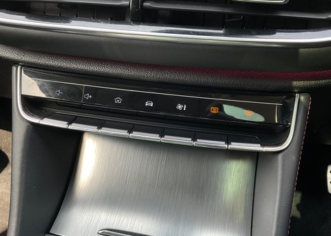 MG HS 1.5 T-GDI EXCLUSIVE PHEV 21