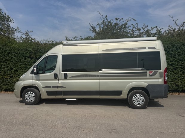 Auto-Sleepers Warwick Duo 2 Berth|2 Belt|Rear Lounge|Shower|Toilet|Vanlux 5