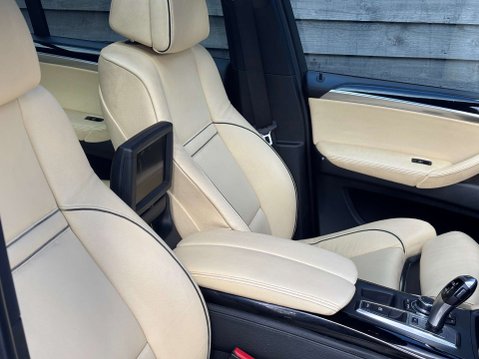 BMW X5 M 4.4i V8 Steptronic xDrive Euro 5 5dr 25