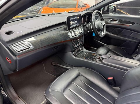 Mercedes-Benz CLS 2.1 CLS220d AMG Line Coupe 4dr Diesel G-Tronic+ Euro 6 (s/s) (177 ps) 28