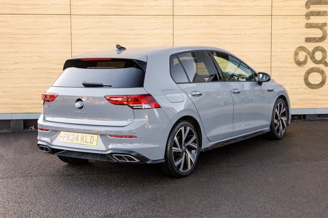 Volkswagen Golf R-LINE TSI 2