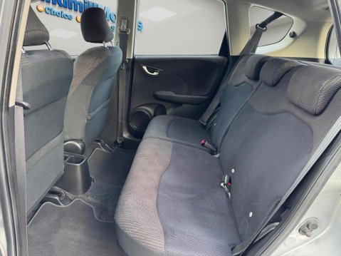 Honda Jazz 1.4 i-VTEC ES CVT Euro 5 5dr 31