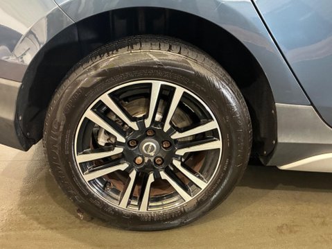 Volvo V40 1.5 T3 Auto Euro 6 (s/s) 5dr 36