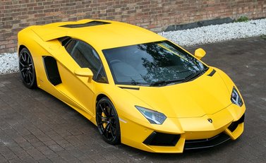 Lamborghini Aventador LP700-4 10