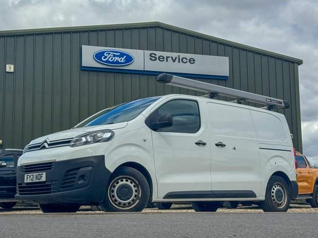 Citroen Dispatch MWB L2H1 [SOLD MM] Low Roof Enterprise 2700 Cruise Sensors EURO 6 1