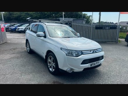 Mitsubishi Outlander DI-D GX 4