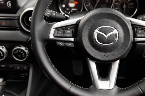 Mazda MX-5 SPORT 18