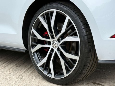 Volkswagen Golf 2.0 Golf GTi Performance TSi Semi-Auto 3dr 39