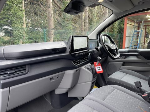 Ford Transit Custom 280 LIMITED L1H1 P/V ECOBLUE 4