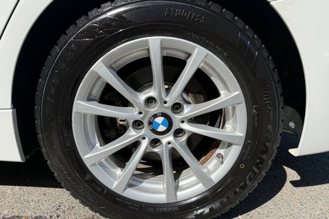 BMW 3 Series 320I SE TOURING AUTOMATIC -APPLE CAR PLAY -CAMERAS -XENONS -LOW MILEAGE 58
