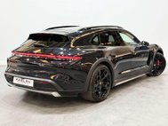 Porsche Taycan Performance Plus 93.4kWh 4S Cross Turismo 5dr Electric Auto 4WD (571 ps) 19