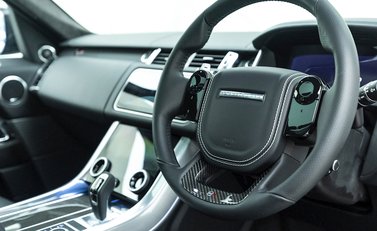 Land Rover Range Rover Sport 5.0 SVR Carbon Edition 9