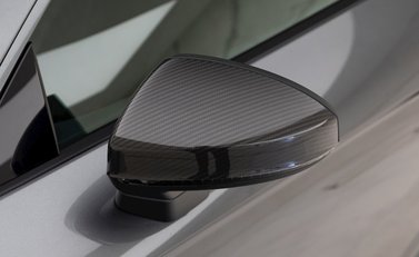 Audi R8 V10 Performance Carbon Black 25