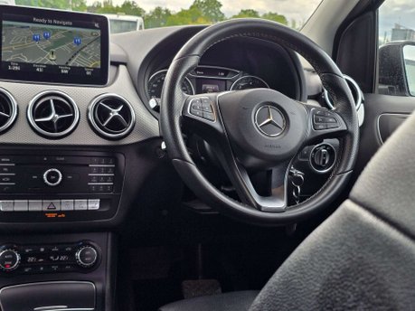 Mercedes-Benz B Class 2.1 B200d Sport (Premium) MPV 5dr Diesel 7G-DCT Euro 6 (s/s) (136 ps) 17