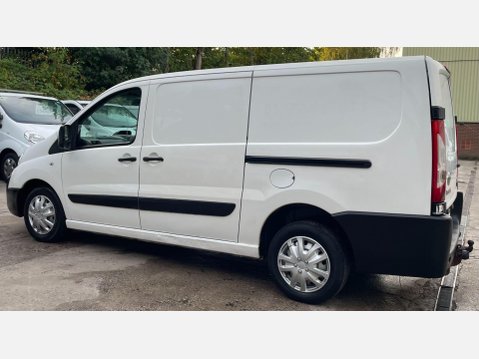 Toyota Proace 2.0 1200 HDi Panel Van 5dr Diesel Manual FWD L2 H1 (168 g/km, 128 bhp) 19