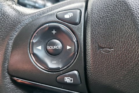 Honda HR-V 1.5 I-VTEC SE LOOK! JUST 49000 MILES! 4 MAIN DEALER SERVICES  27