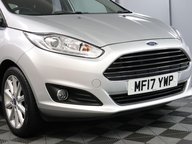 Ford Fiesta TITANIUM 24