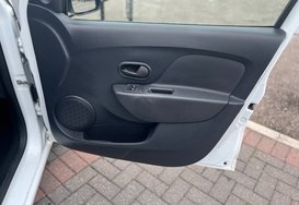 Dacia Logan ESSENTIAL 1.0 TCE ESTATE 23