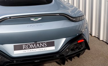 Aston Martin V8 Vantage 23