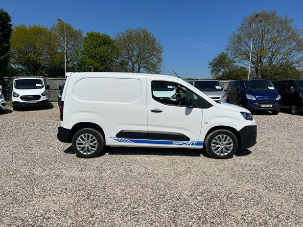 Citroen Berlingo AUTO SWB (SOLD) L1H1 Enterprise 1000 A/C Camera Nav Sensors EURO 6 NO VAT 5