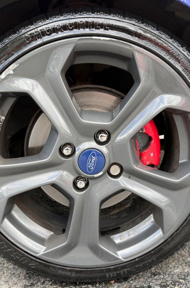 Ford Fiesta ST-2 - 8 SERVICES -NEW MOT -HEATED SEATS -KEYLESS -JUST SERVICED 