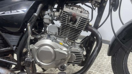 Zontes ZT 125 2014 7K RUNNING PROJECT BIKE SPARES OR REPAIR 125CC 25