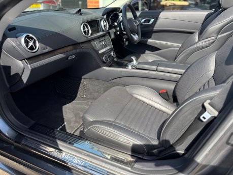 Mercedes-Benz SL Series 3.0 SL400 V6 Grand Edition Convertible 2dr Petrol G-Tronic+ Euro 6 (367ps) 11