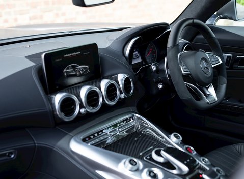 Mercedes-Benz Amg GT GT S 14