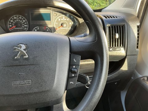 Peugeot Boxer 2.2 BlueHDi 335 Professional L3 H2 Euro 6 (s/s) 5dr 17