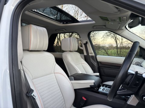 Land Rover Discovery TD6 HSE LUXURY 10