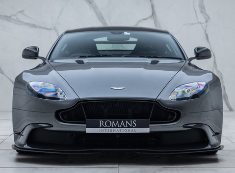 Aston Martin Vantage GT8 7