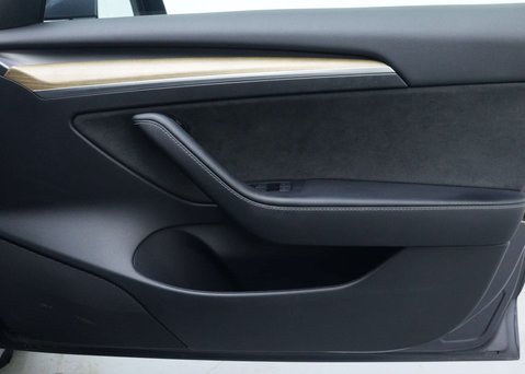 Tesla Model 3 (Dual Motor) Long Range Saloon 4dr Electric Auto 4WDE (346 ps) 37