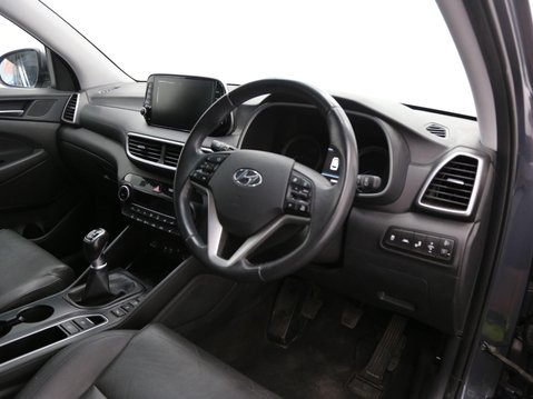 Hyundai TUCSON 1.6 GDi Premium Euro 6 (s/s) 5dr 21