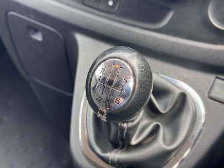 Renault Trafic 1.6 Trafic SL27 Sport Nav Energy dCi 15
