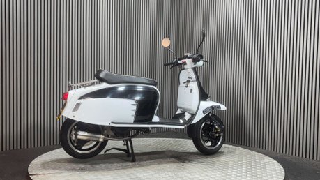 Royal Alloy GT 125 i Scooter Petrol CVT Euro 4 (10 ps) 2